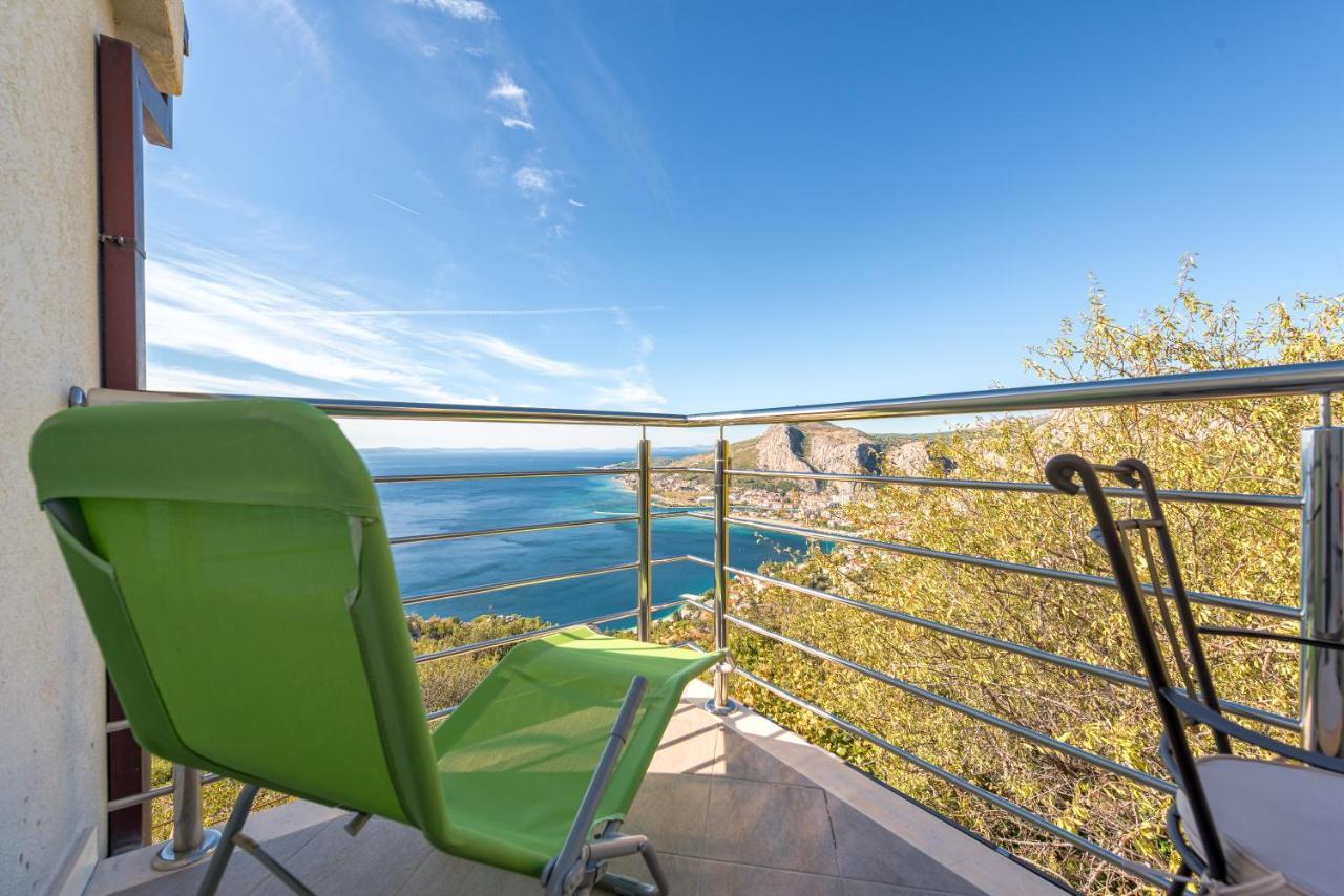 Pikolo Apartments Omis Tice Bagian luar foto